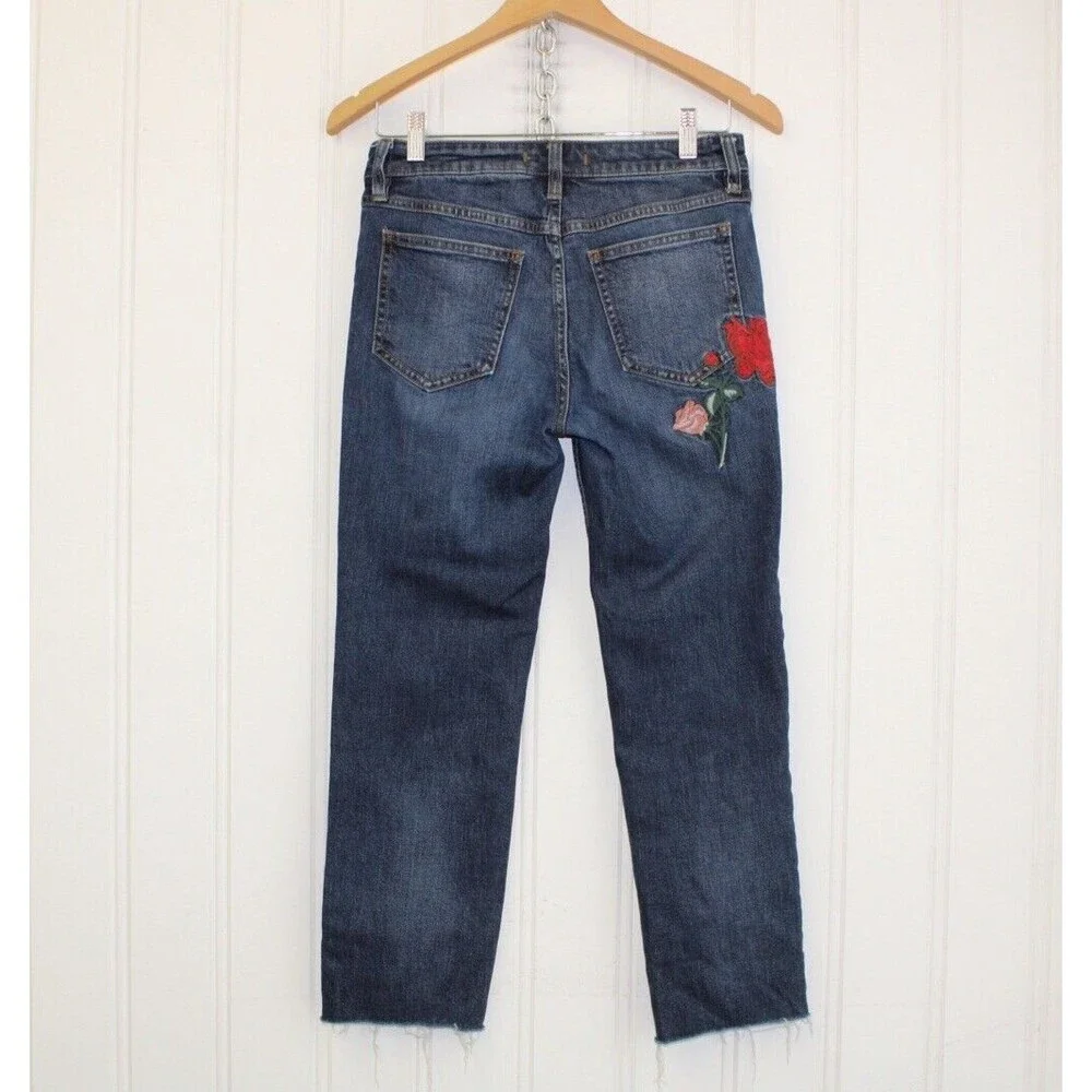 Free People Four Seasons Embroidered‎ Rose Jeans straight leg mom jean Size 28